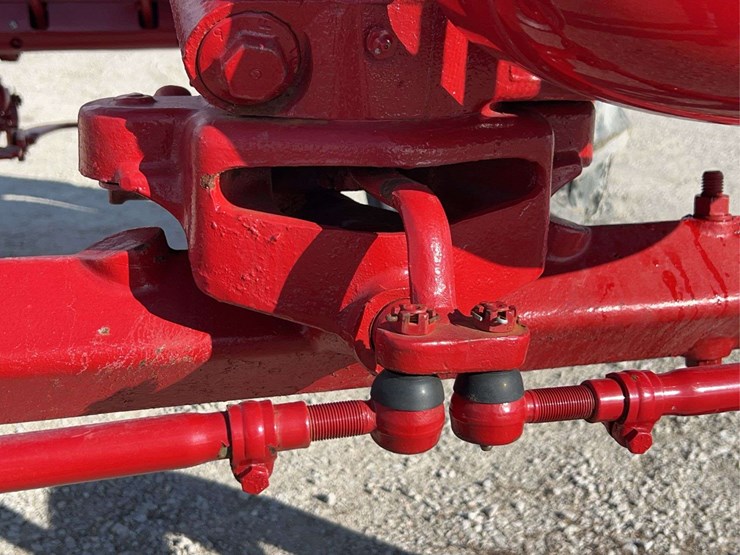 farmall-130-image-19