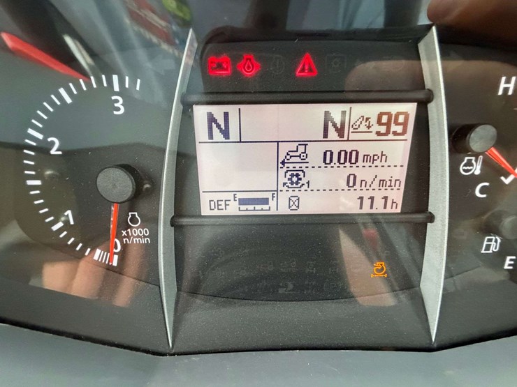 2018-kubota-m6-141-image-30