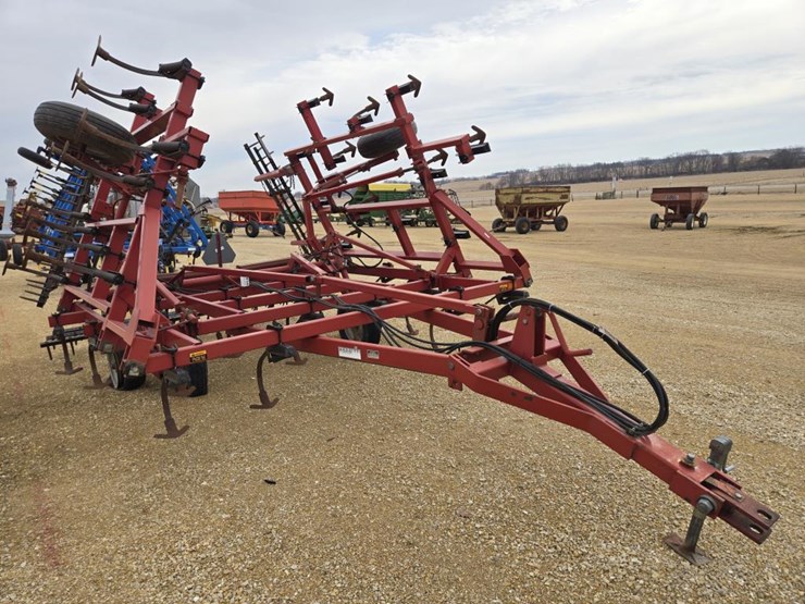case-ih-4800-image-2