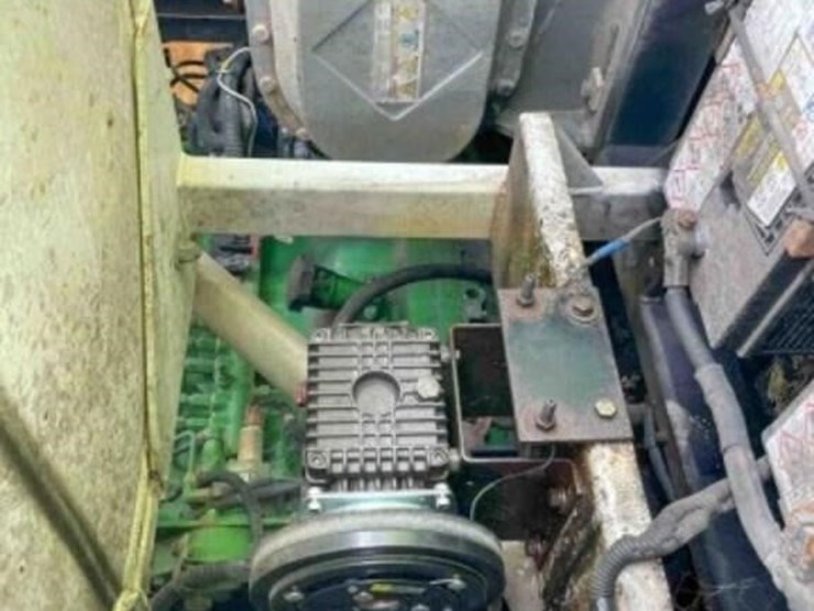 2014-international-durastar-4300-image-40