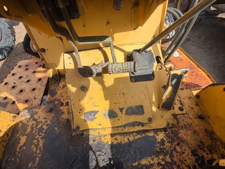 deere-210le-image-42