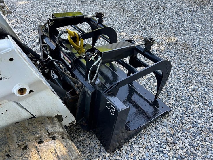 wildcat-68"-skid-steer-grapple-bucket-image-4
