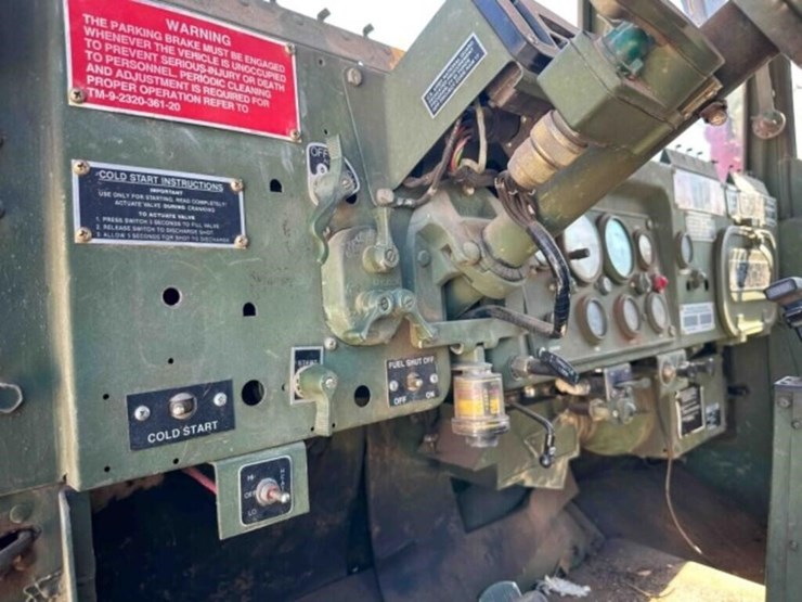 6x6-2-1/2-ton-truck-image-16