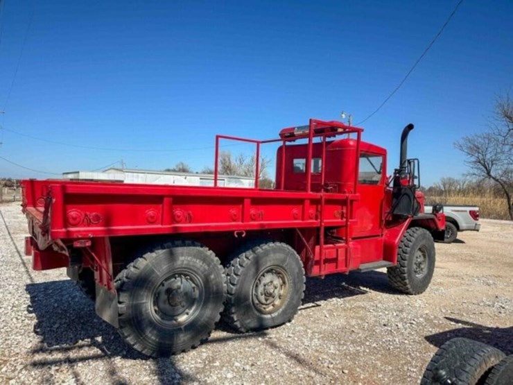 6x6-2-1/2-ton-truck-image-2