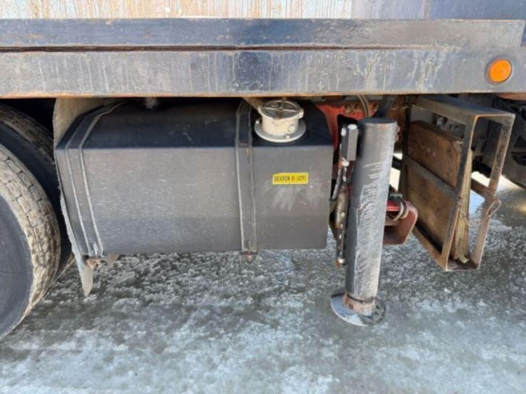 2008-mack-gu813-tri/a-boom/flatbed-truck-1m2ax16c9-image-53