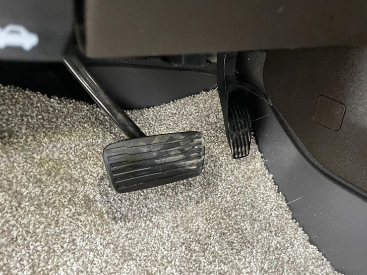 2023-chevrolet-tahoe-image-45