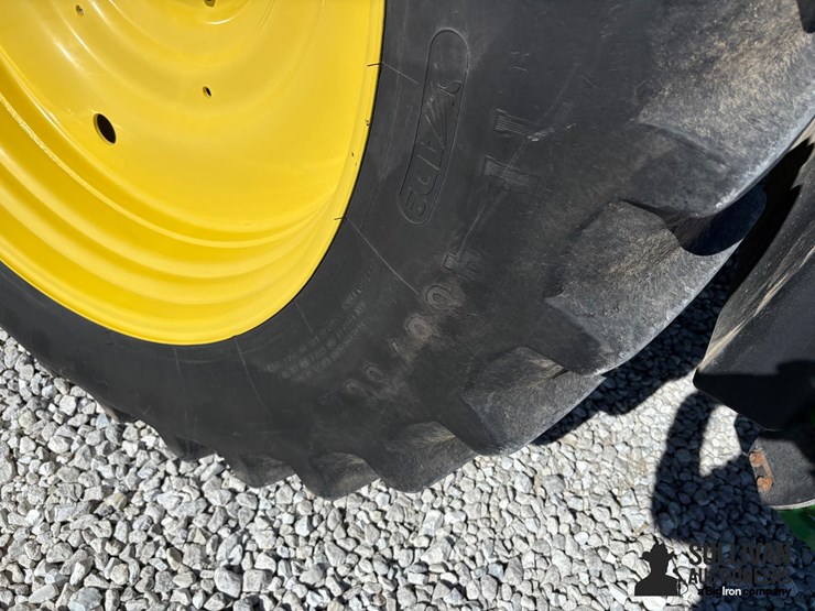 2014-john-deere-9410r-image-19