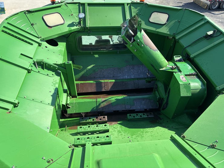 2013-john-deere-s670-image-90