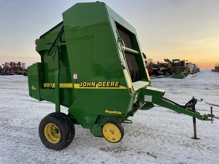 2001-john-deere-567-image-1