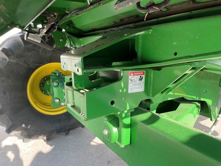 2017-john-deere-s680-image-40