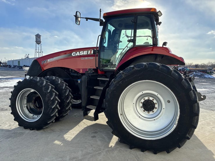 2011-case-ih-magnum-315-image-9