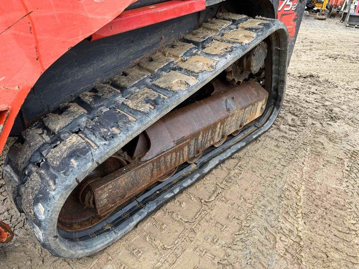 2017-kubota-svl75-2-image-13