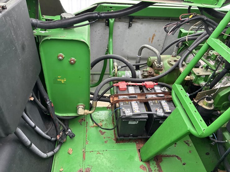 2004-john-deere-9660-sts-image-83