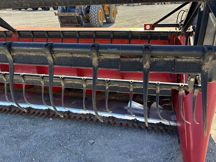 2011-case-ih-3020-image-26