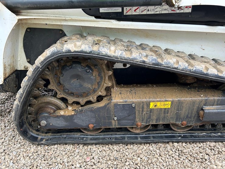 2023-bobcat-t450-image-13