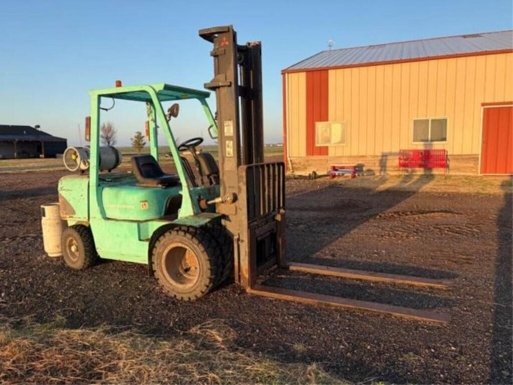 mitsubishi-fg30k-image-15