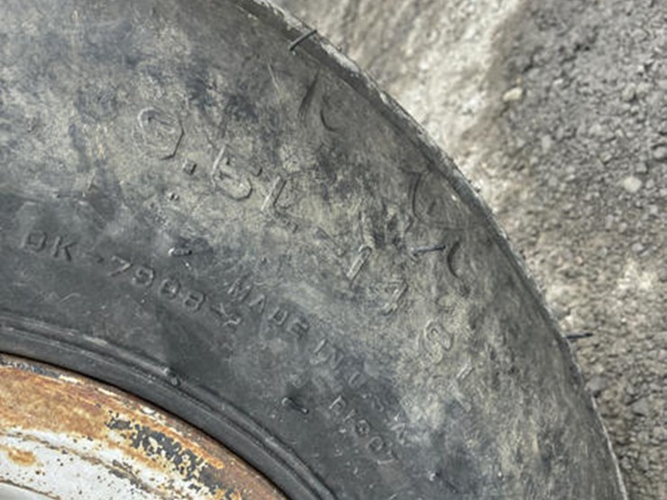 case-ih-3900-image-17