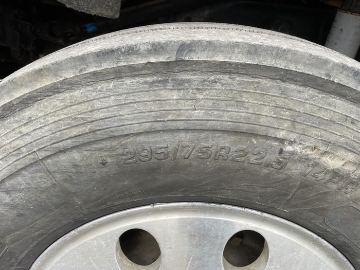 2000-caterpillar-c12-image-10