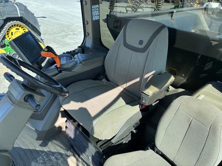 2022-john-deere-600r-image-34