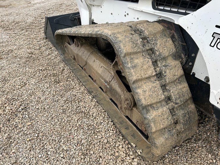 2019-bobcat-t870-image-16