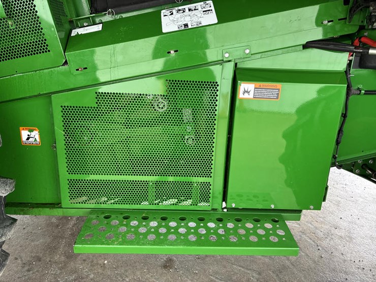 2017-john-deere-s680-image-51