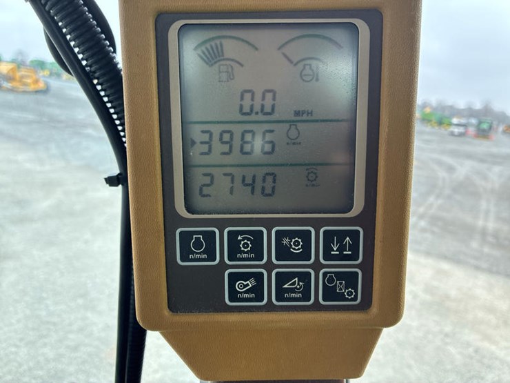 2004-john-deere-9660-sts-image-107