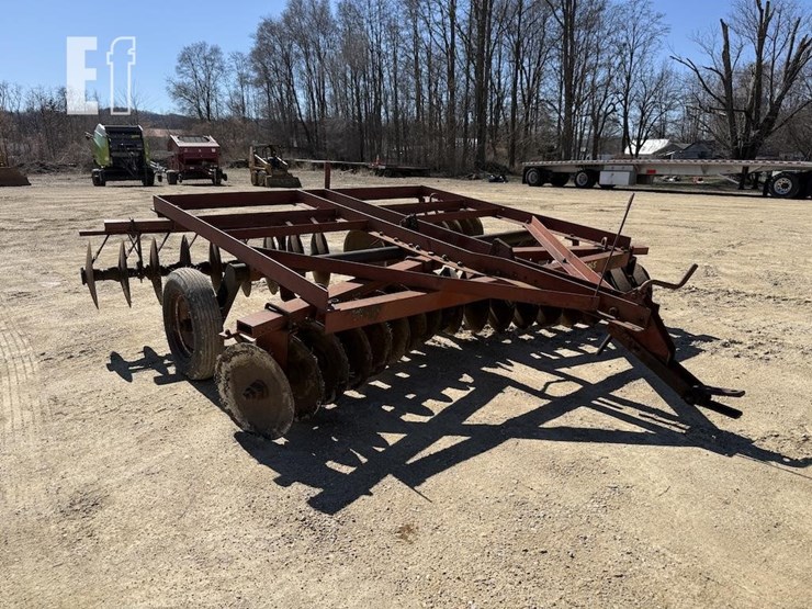 international-370-image-3