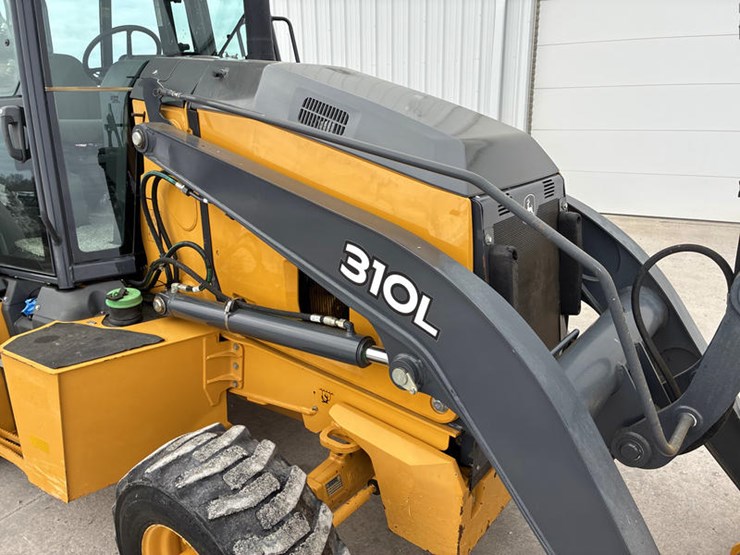 2020-john-deere-2020-image-21