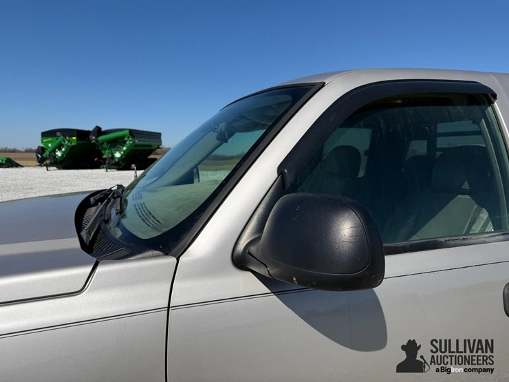 2004-chevrolet-2500hd-image-14