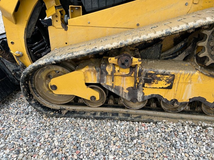 2019-caterpillar-259d-image-19