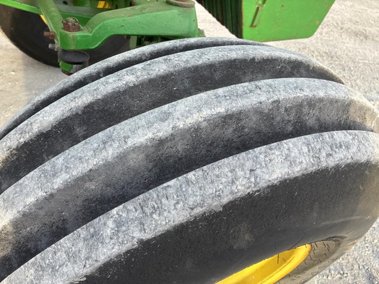 1990-john-deere-4455-image-41