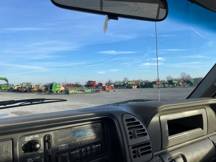 1997-chevrolet-3500-image-63