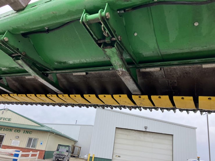 2011-john-deere-625f-image-23