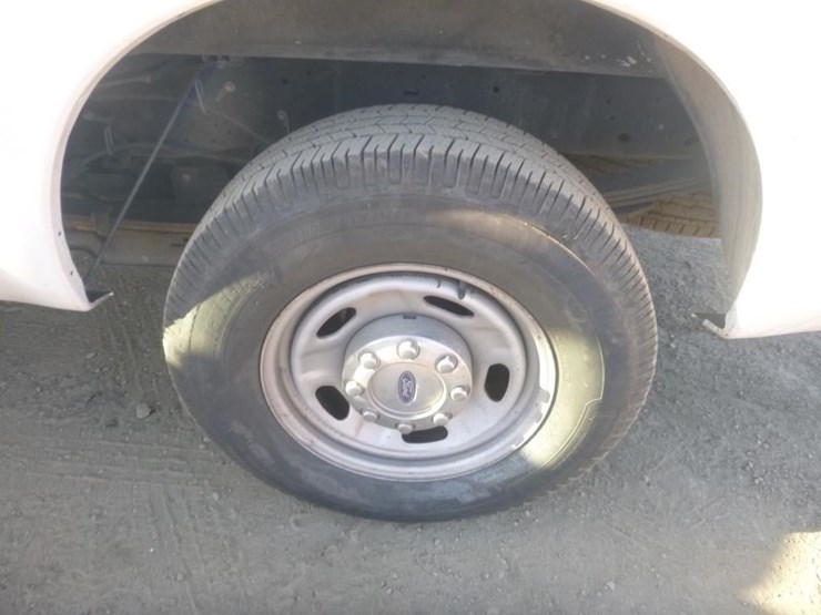 2011-ford-f250-image-15