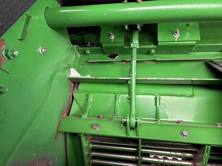 2013-john-deere-s690-image-53