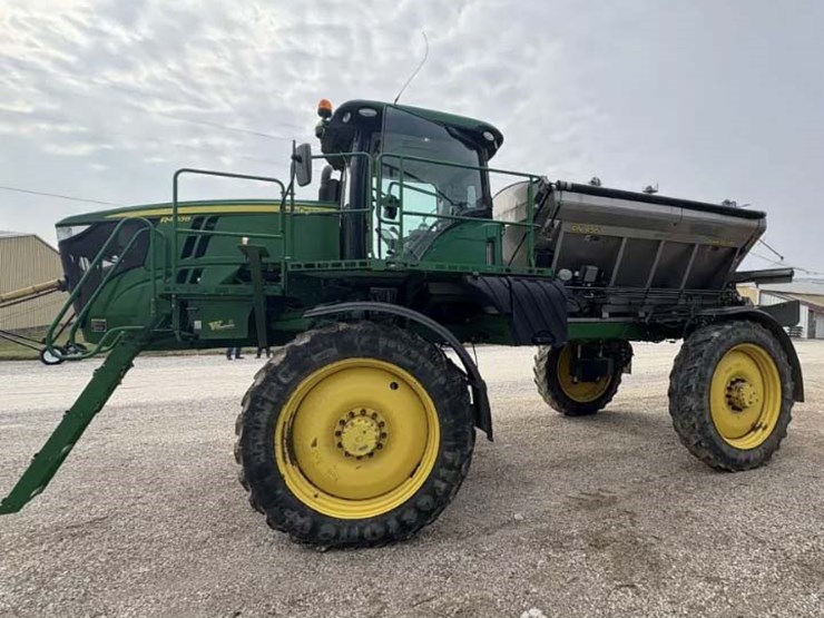 2019-john-deere-r4038-image-1