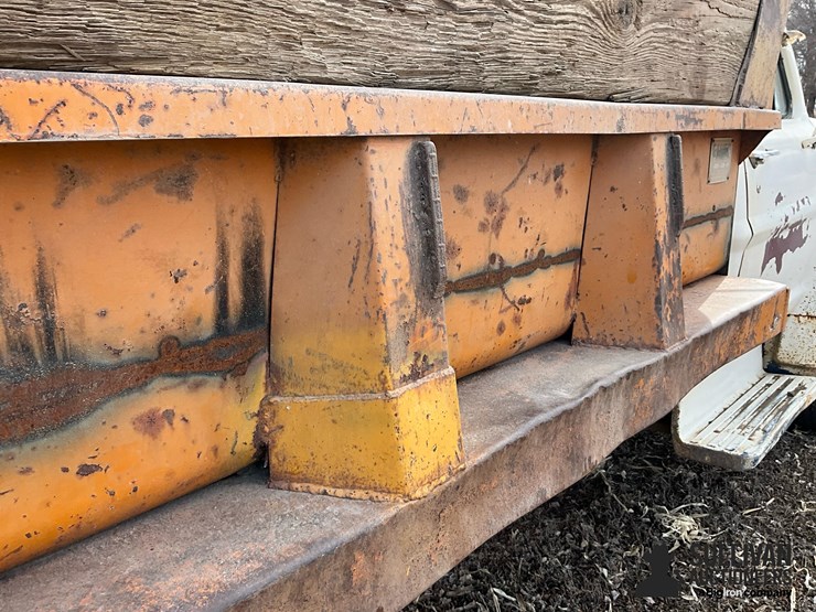 1972-ford-f600-image-17