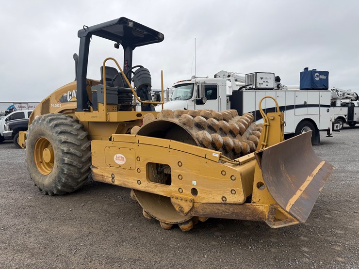 caterpillar-cp56-image-3