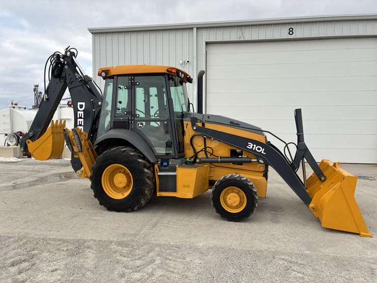 2020-john-deere-2020-image-3