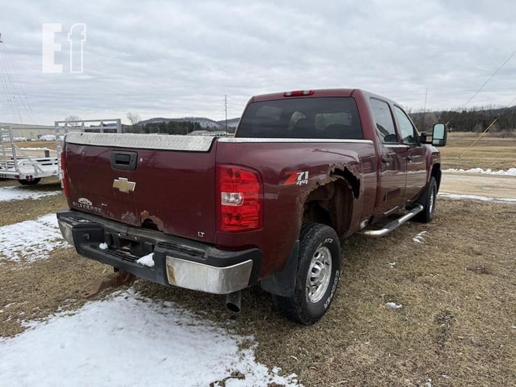 2009-chevrolet-2500-image-4