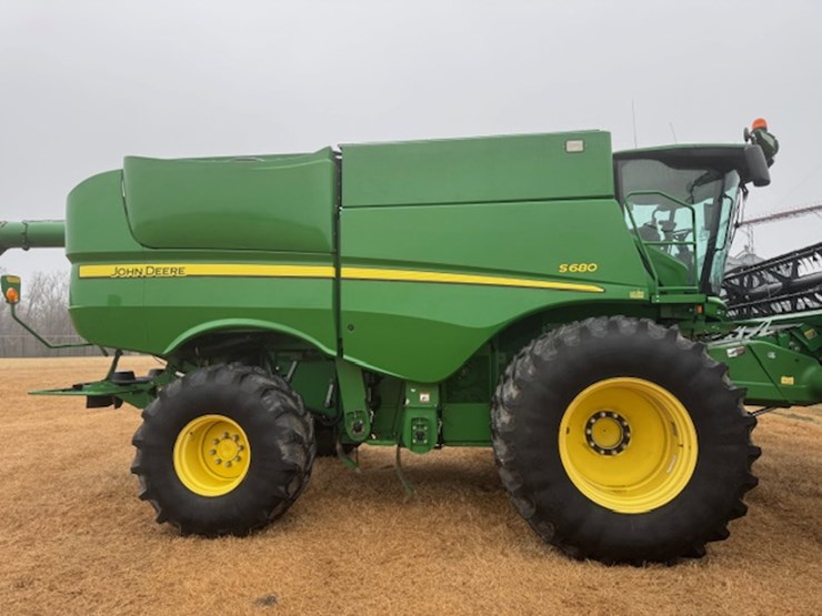 2014-john-deere-s680-image-8
