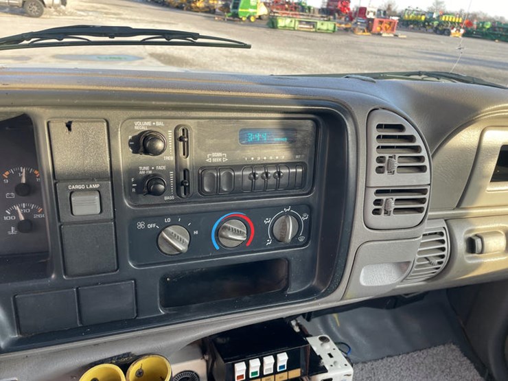 1997-chevrolet-3500-image-54