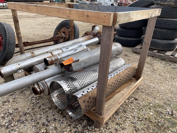 #4258-•-crate-of-exhaust-parts-image-4