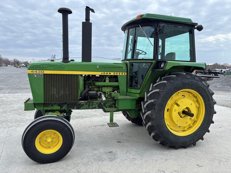 1975-john-deere-4430-image-8
