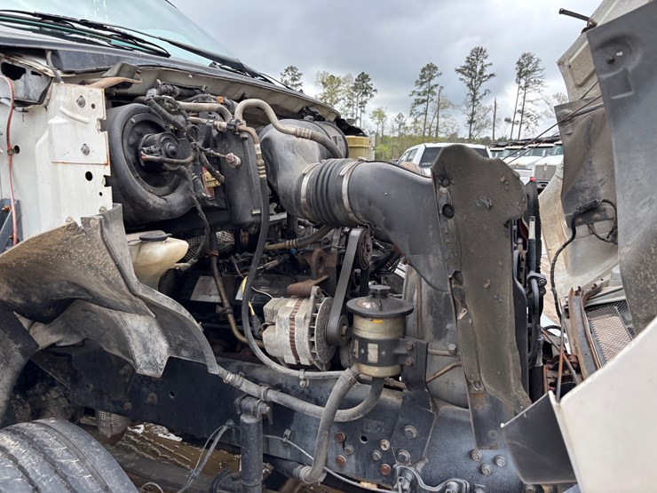 2004-ford-f650-image-23