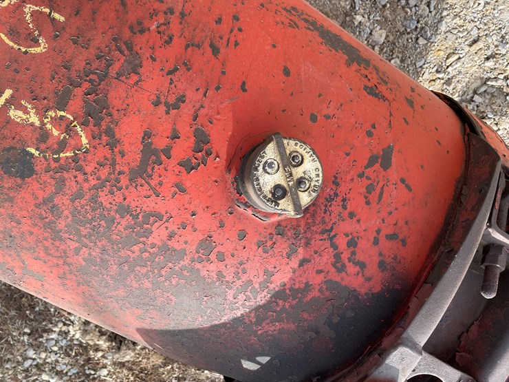 #4271-•-vintage-steel-fuel-tank-image-8