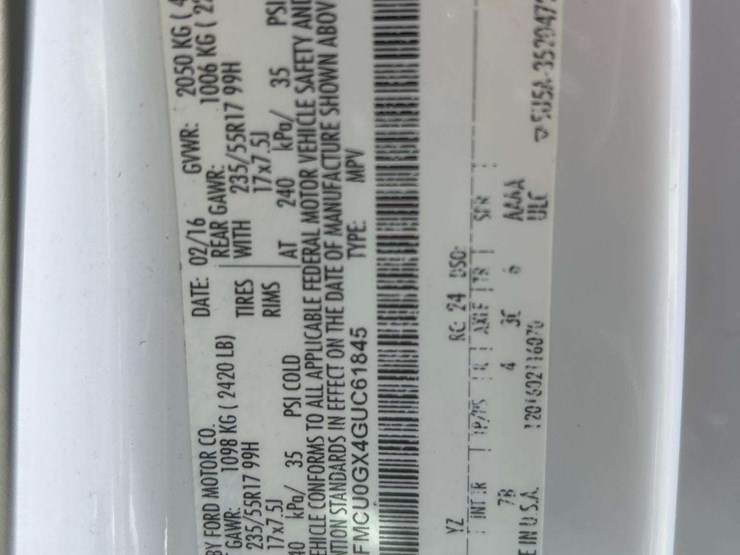 2016-ford-escape-image-5