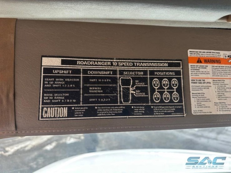 2007-sterling-l9000-4000-gallon-t/a-water-truck-image-21