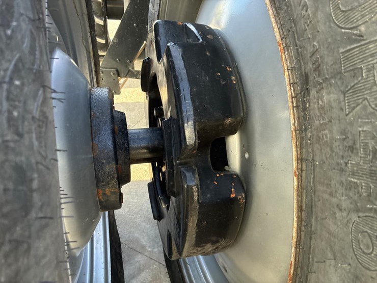 2011-case-ih-magnum-315-image-54