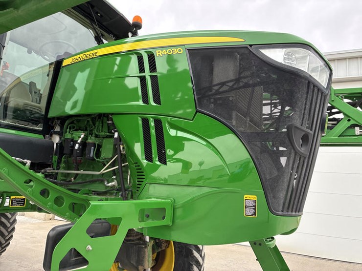 2021-john-deere-r4030-image-14